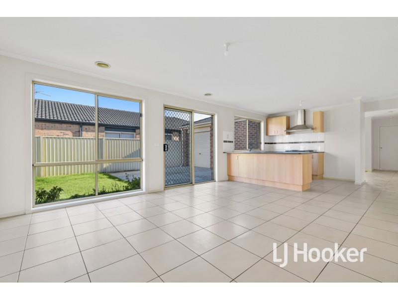 5 Salvia Avenue, Pakenham VIC 3810