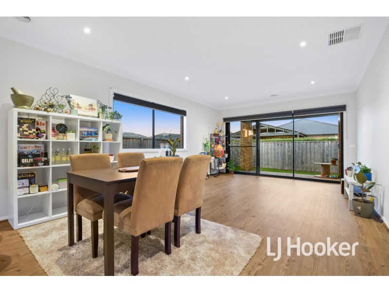 7 Brooklyn Street, Officer VIC 3809