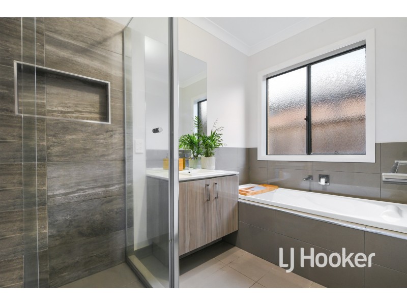 7 Brooklyn Street, Officer VIC 3809