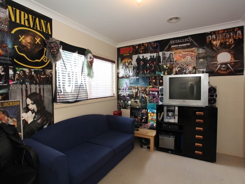 10 Spring Circuit, Pakenham VIC 3810