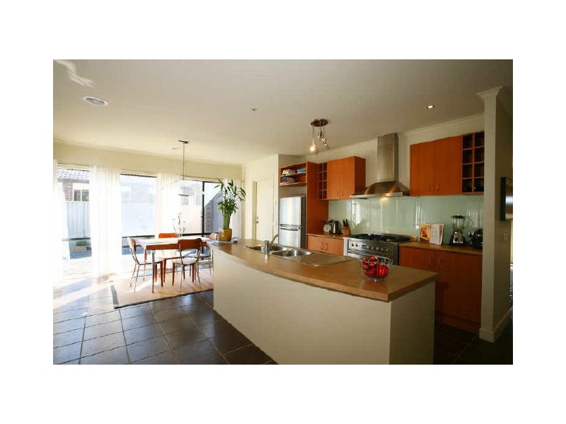 24 Howqua Place, Pakenham VIC 3810