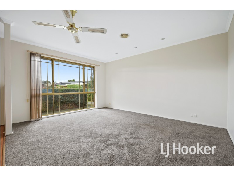 7 Benor Court, Pakenham VIC 3810