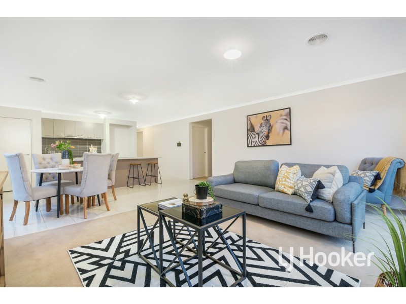 23 Markbeech Crescent, Officer VIC 3809