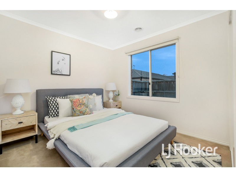 23 Markbeech Crescent, Officer VIC 3809