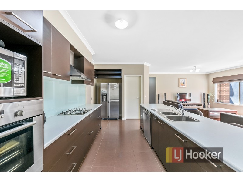 94 Arena Parade, Officer VIC 3809