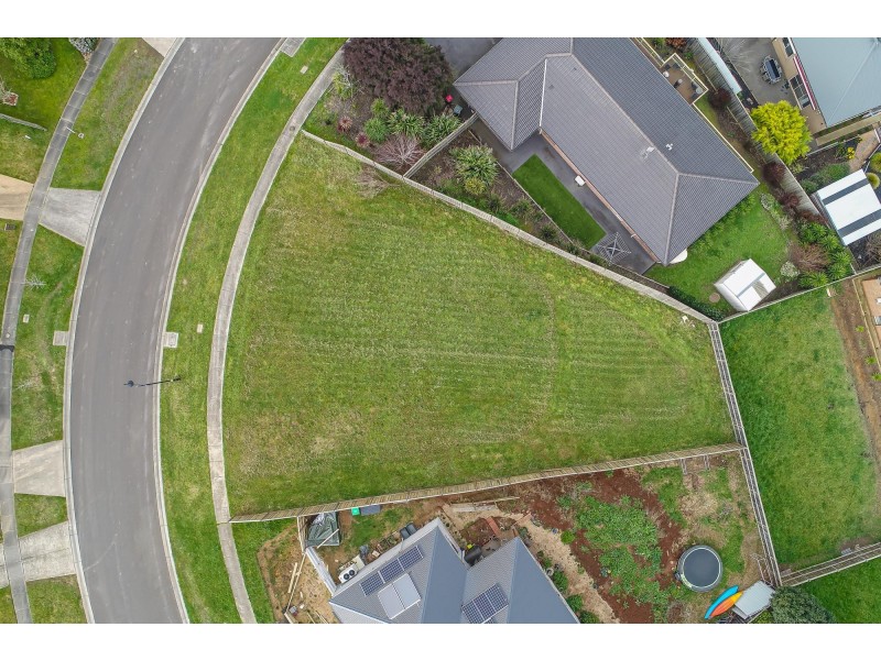 18 Monica Drive, Drouin VIC 3818