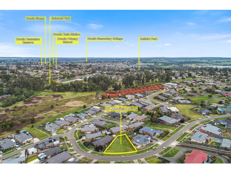 18 Monica Drive, Drouin VIC 3818
