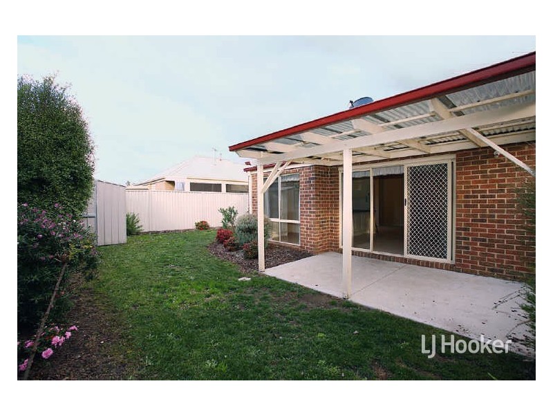1 Willowbank Pocket, Pakenham VIC 3810
