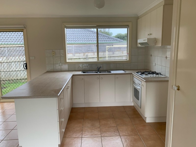 1 Kristina Court, Pakenham VIC 3810