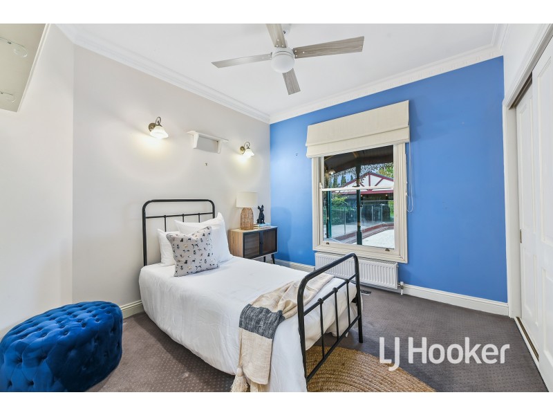 365 Hall Road, Pakenham VIC 3810