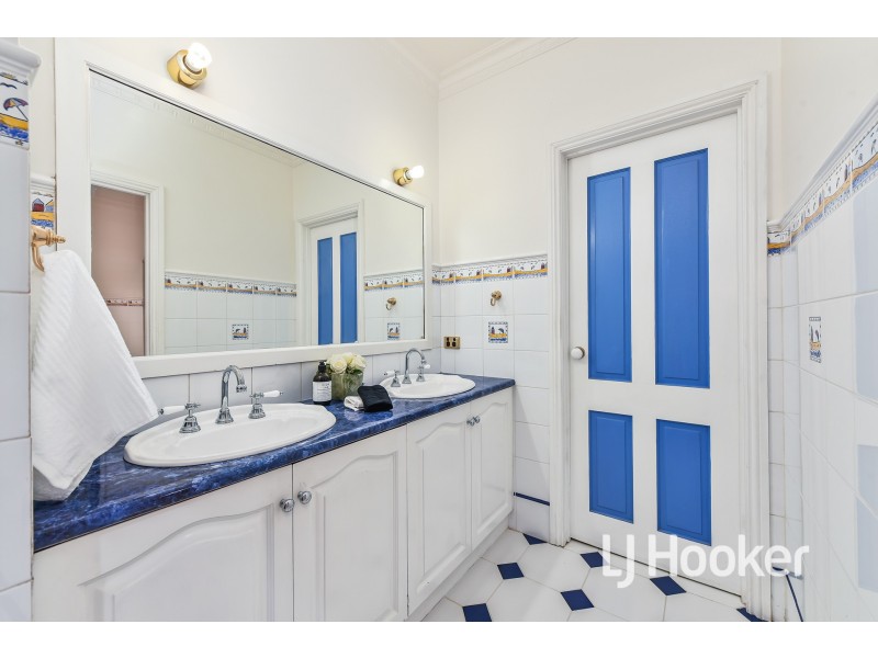 365 Hall Road, Pakenham VIC 3810