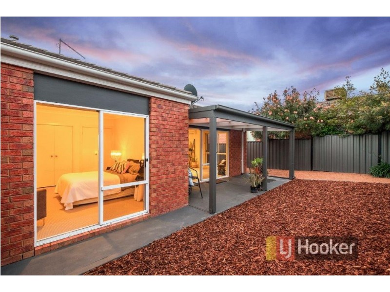 26 Caspian Chase, Pakenham VIC 3810