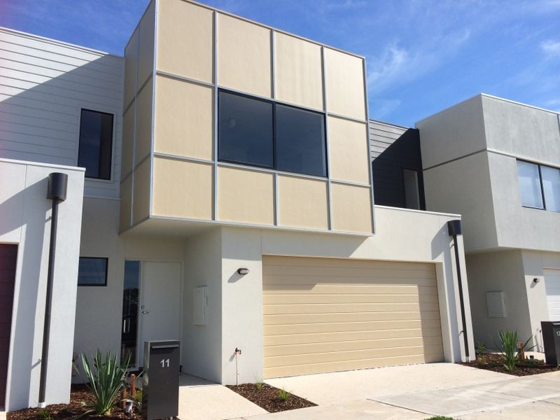 11 Hammond Cresent, Officer VIC 3809