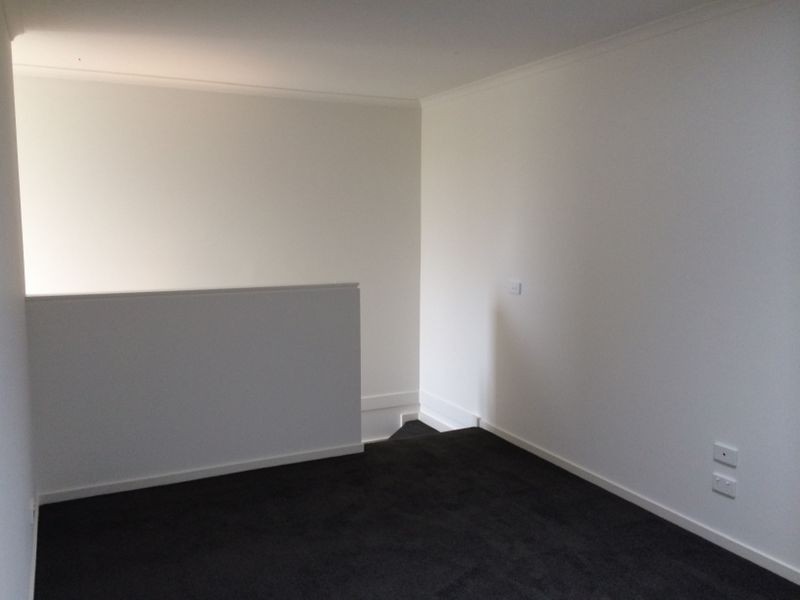 11 Hammond Cresent, Officer VIC 3809