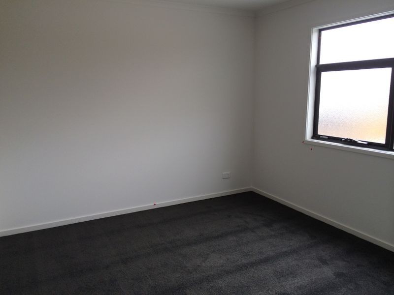 11 Hammond Cresent, Officer VIC 3809