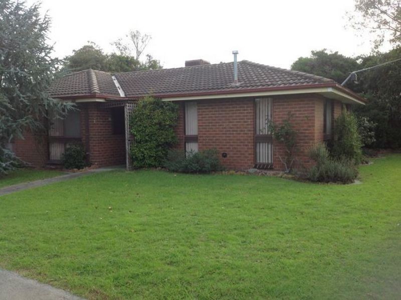 1/83 Henry Street, Pakenham VIC 3810