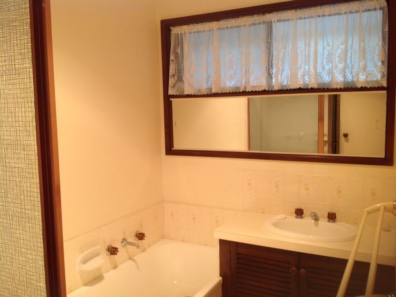 1/83 Henry Street, Pakenham VIC 3810