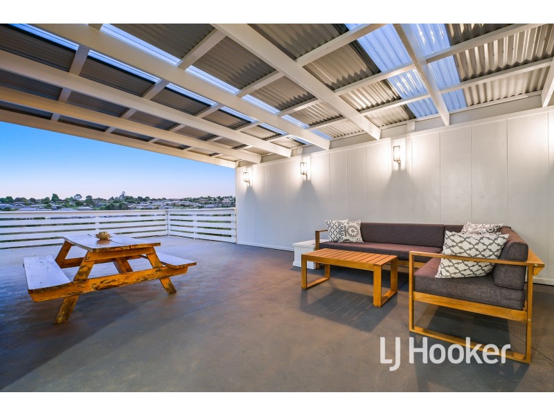 27 Empire Avenue, Drouin VIC 3818