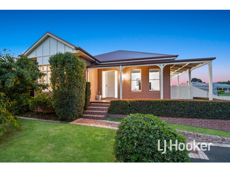 1 Silky Oak Court, Garfield VIC 3814