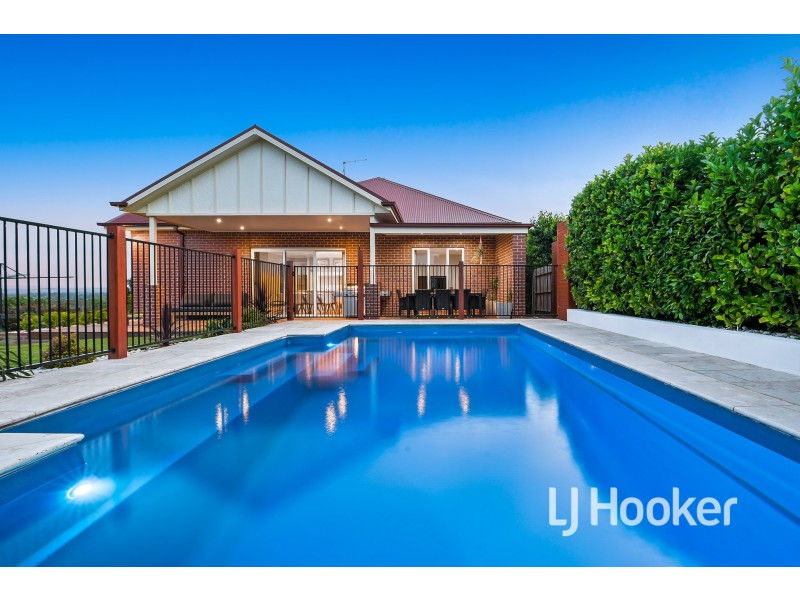 1 Silky Oak Court, Garfield VIC 3814