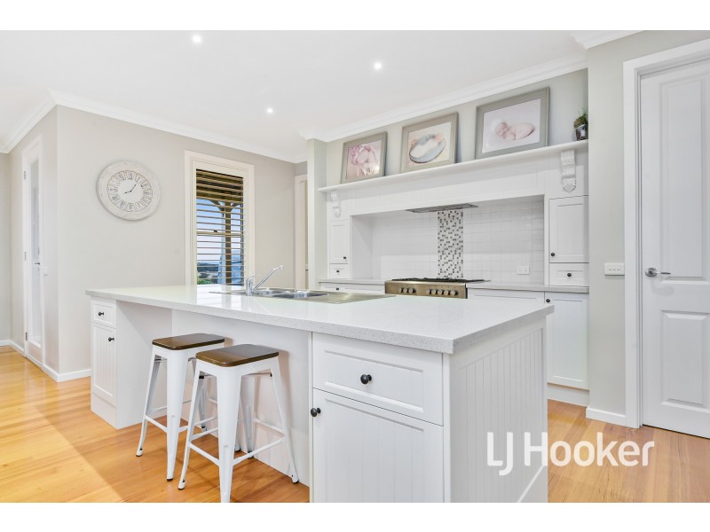 1 Silky Oak Court, Garfield VIC 3814