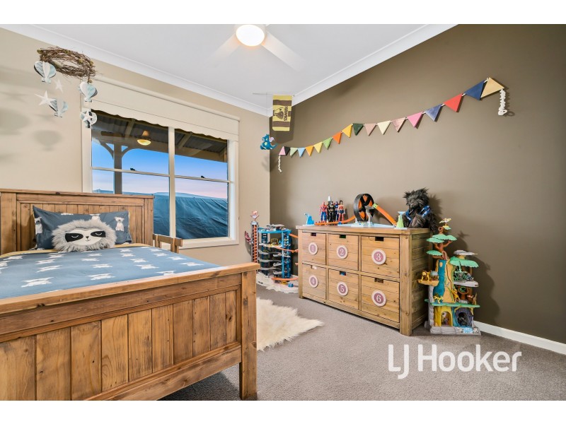1 Silky Oak Court, Garfield VIC 3814