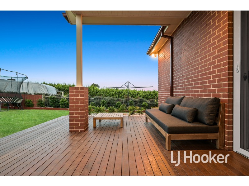 1 Silky Oak Court, Garfield VIC 3814