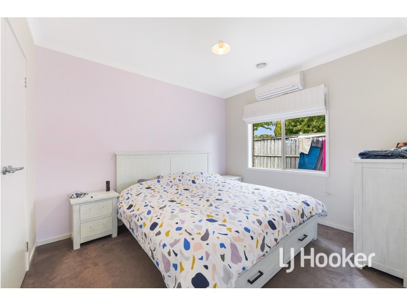 54 Irving Road, Pakenham VIC 3810