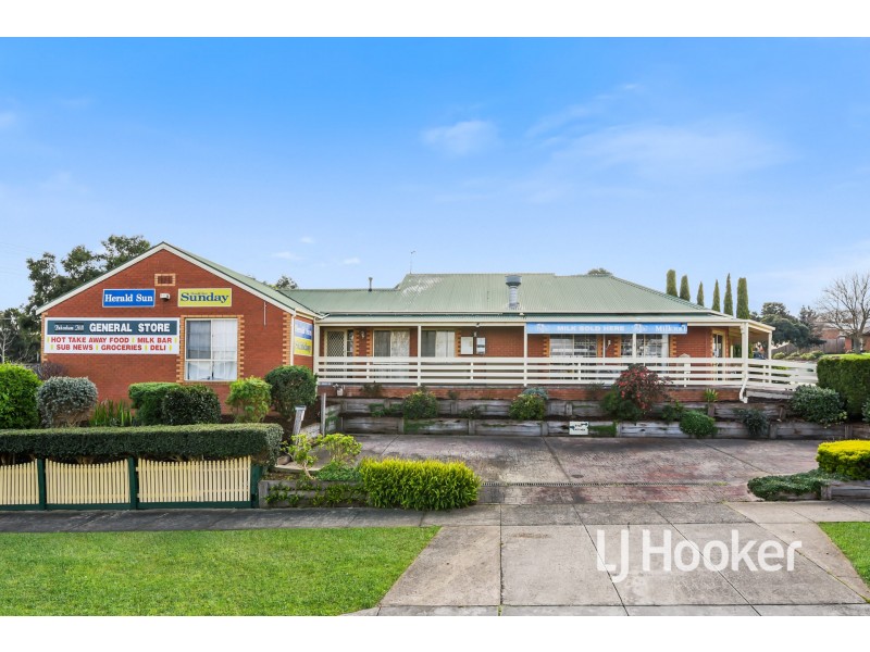 1 Leigh Drive, Pakenham VIC 3810
