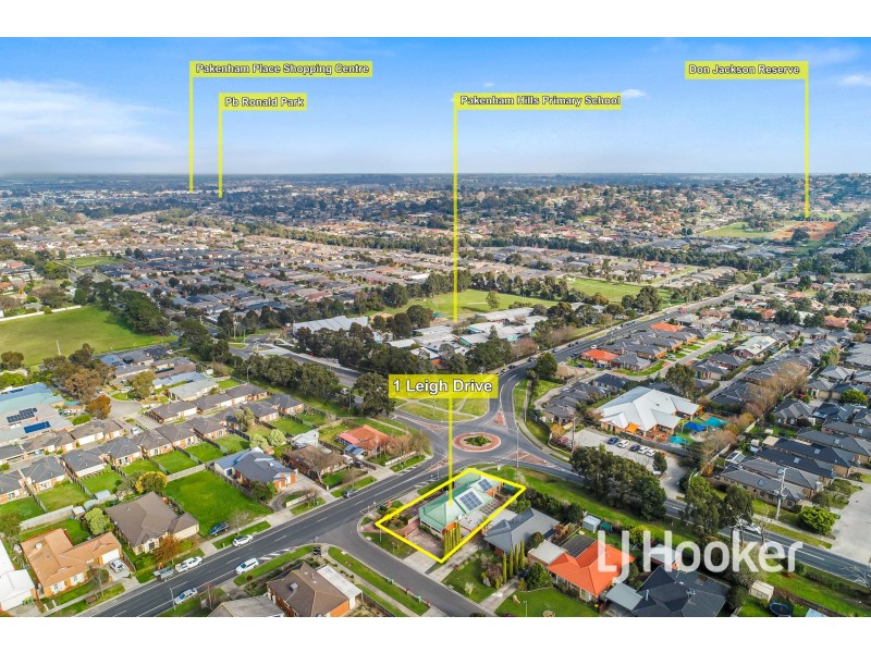 1 Leigh Drive, Pakenham VIC 3810
