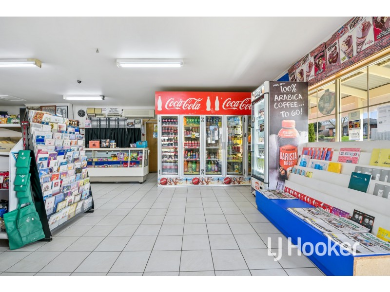 1 Leigh Drive, Pakenham VIC 3810