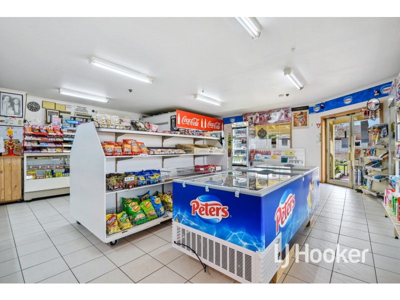 1 Leigh Drive, Pakenham VIC 3810