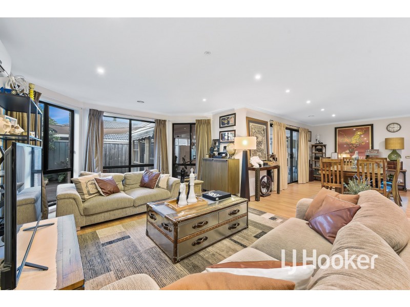 120 Mcgregor Road, Pakenham VIC 3810