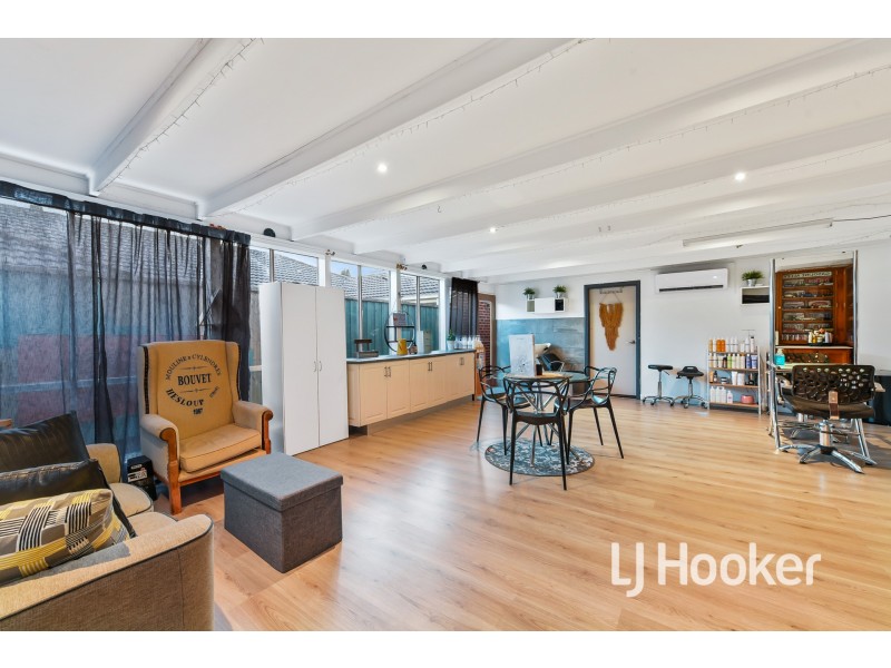 120 Mcgregor Road, Pakenham VIC 3810