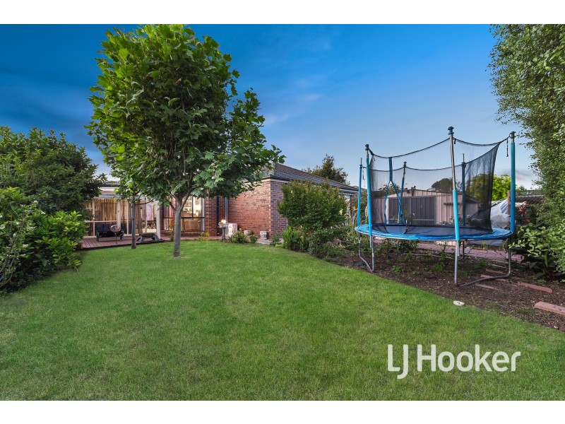 120 Mcgregor Road, Pakenham VIC 3810