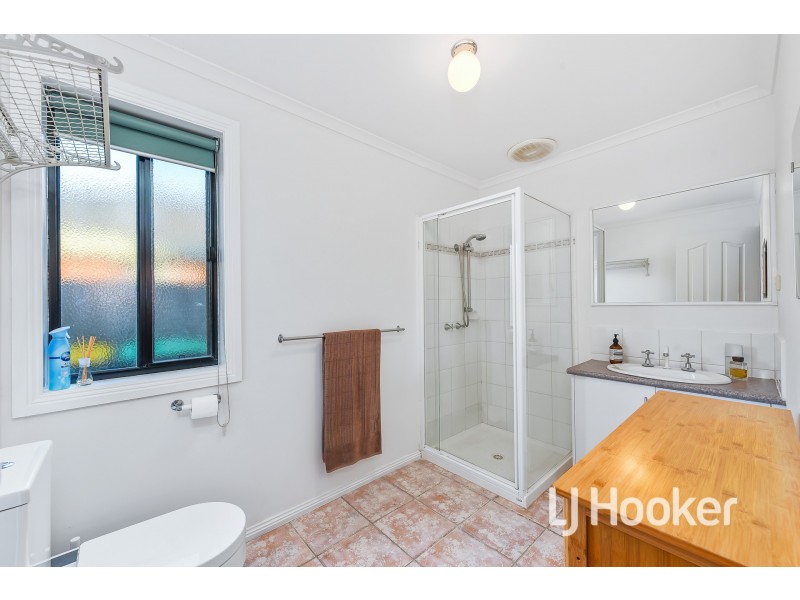 120 Mcgregor Road, Pakenham VIC 3810