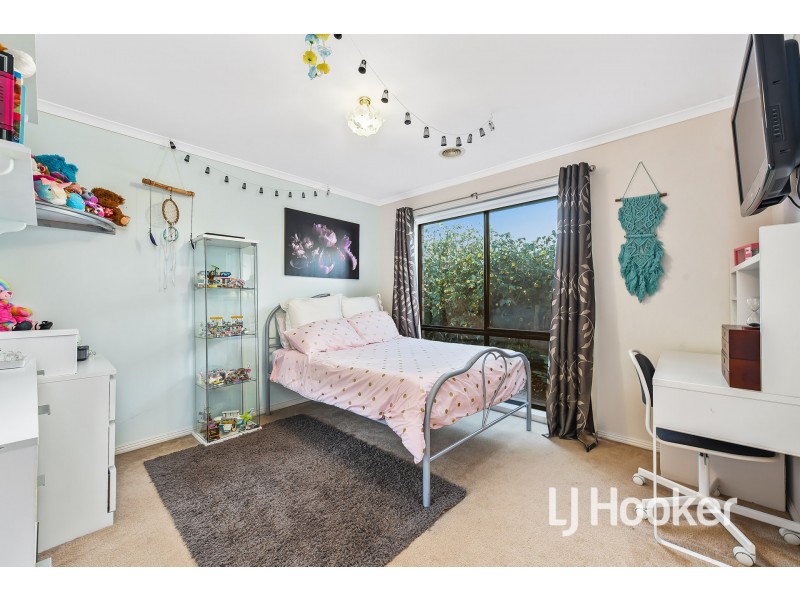 120 Mcgregor Road, Pakenham VIC 3810