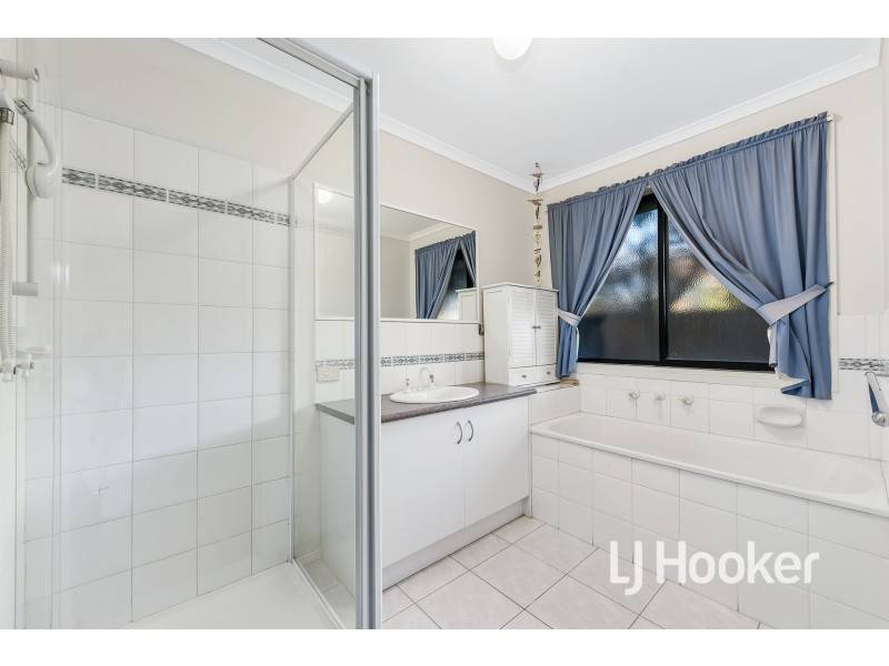 120 Mcgregor Road, Pakenham VIC 3810