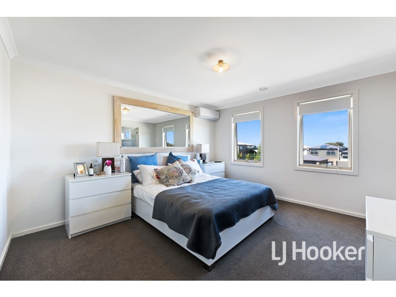 7/23 Atlantic Drive, Pakenham VIC 3810