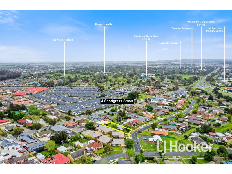 4 Snodgrass Street, Pakenham VIC 3810