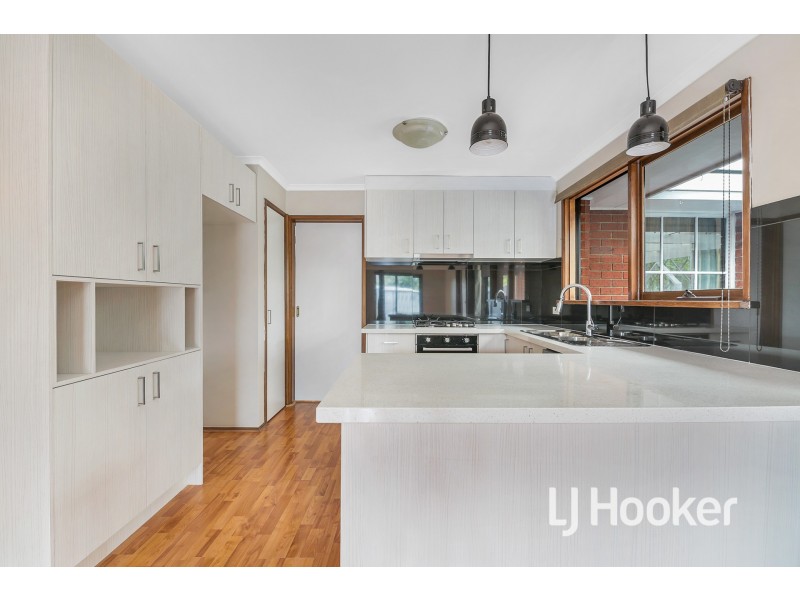 3 Anita Place, Pakenham VIC 3810