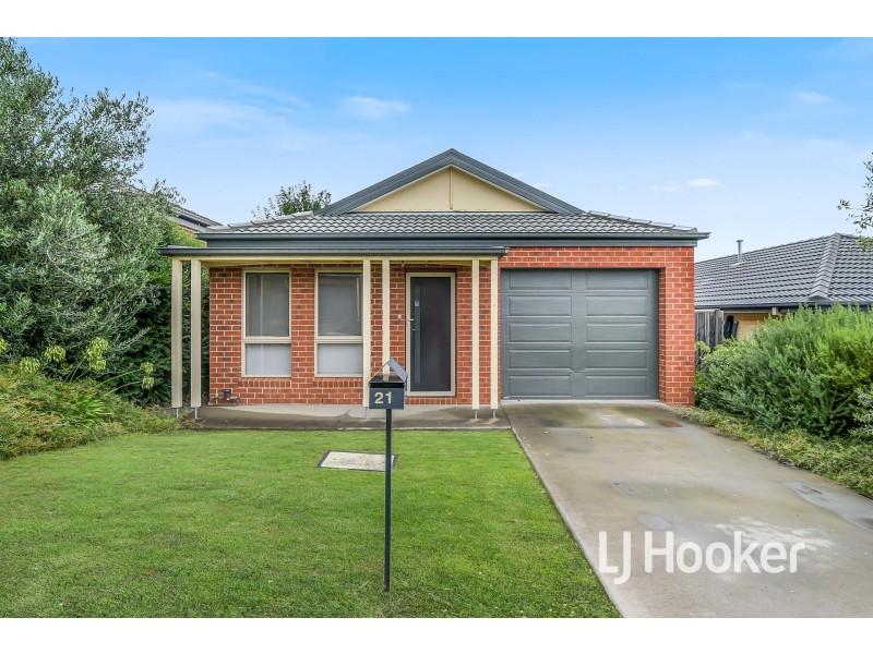 21/3 Manor View, Pakenham VIC 3810