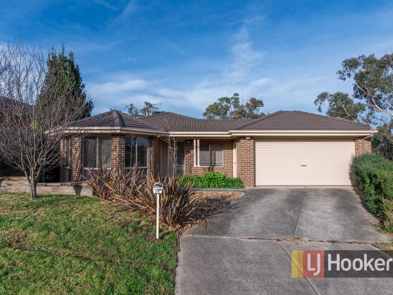 36 Natanya Drive, Pakenham VIC 3810