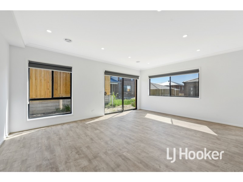 83 Timbertop Boulevard, Officer VIC 3809