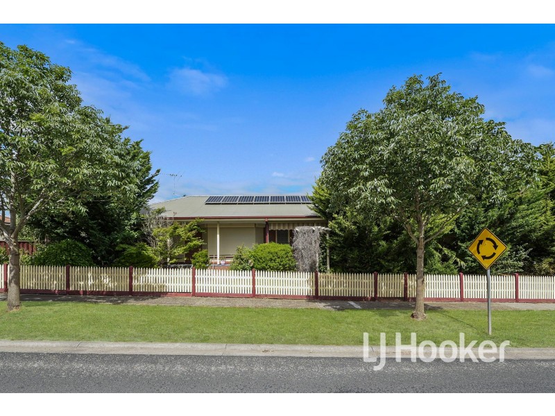 1 Andrew Court, Pakenham VIC 3810