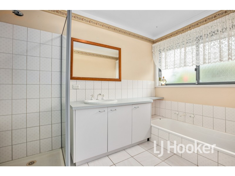 1 Andrew Court, Pakenham VIC 3810