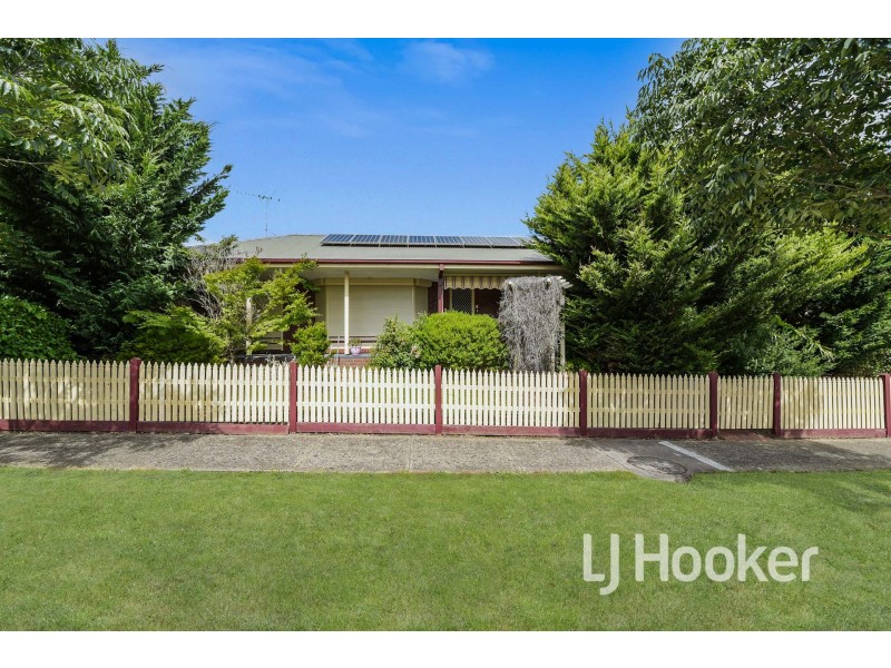 1 Andrew Court, Pakenham VIC 3810