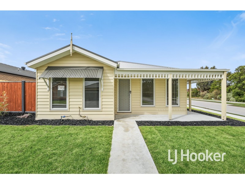 7 Bolton Grove, Officer VIC 3809