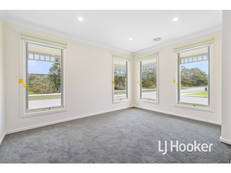 7 Bolton Grove, Officer VIC 3809