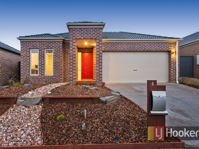 5 Perry Court, Pakenham VIC 3810